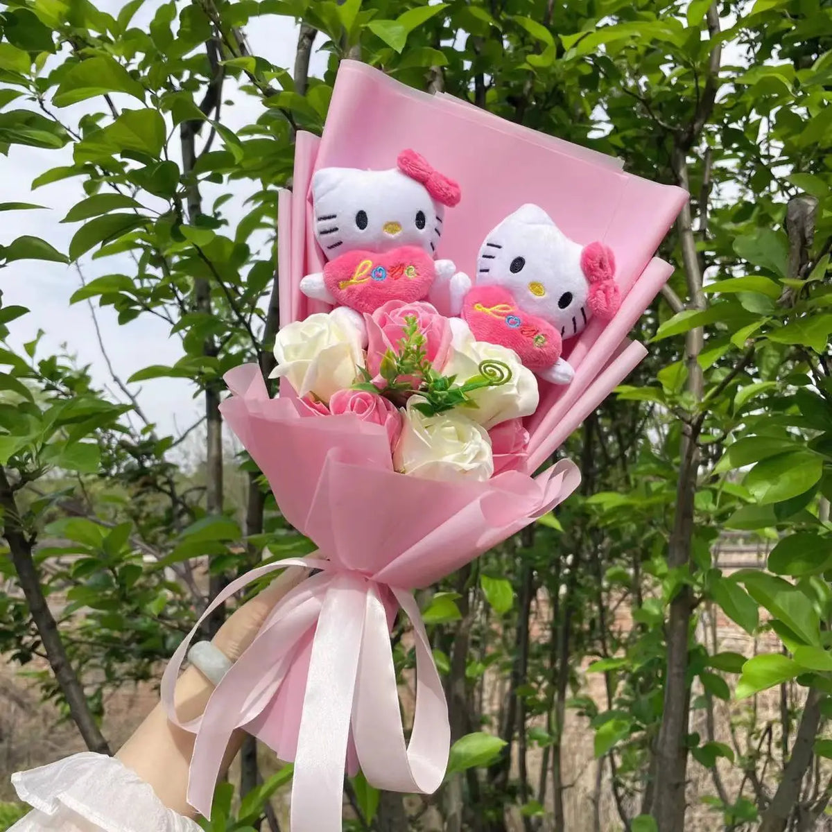 KittyWrld Love Plush Bouquet